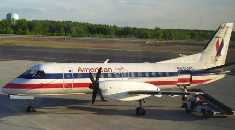 American Eagle airline seeks new name